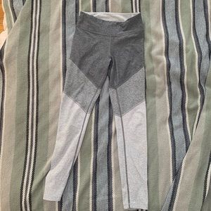 Outdoor voices gray Springs 7/8 leggings (S)